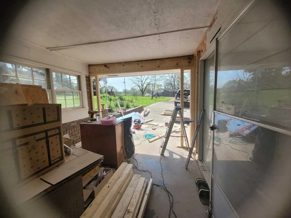 Air movers and dehumidifier for Drying & Dehumidification in Solon